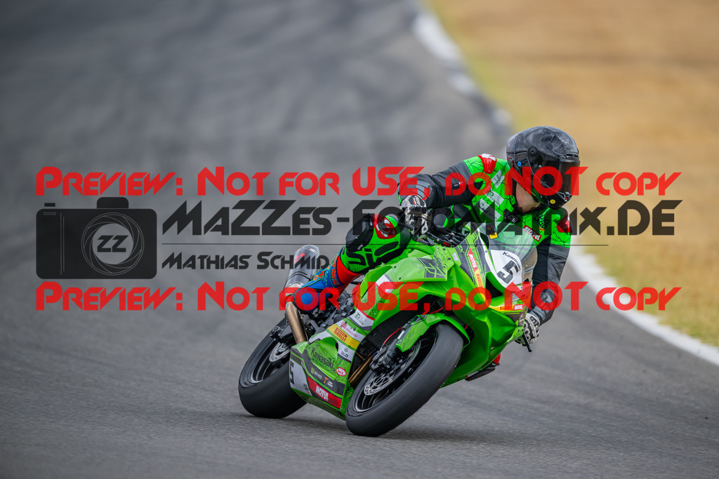 MaZZes-Fotomatrix-20260809-586658 | R1