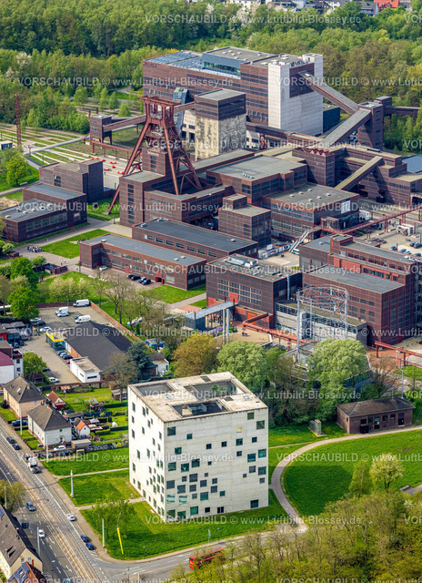 Essen240400316 | Luftbild, UNESCO-Welterbe Zollverein, Zeche Zollverein, Folkwang Universität der Künste - weißes SANAA-Gebäude, Stoppenberg, Essen, Ruhrgebiet, Nordrhein-Westfalen, Deutschland