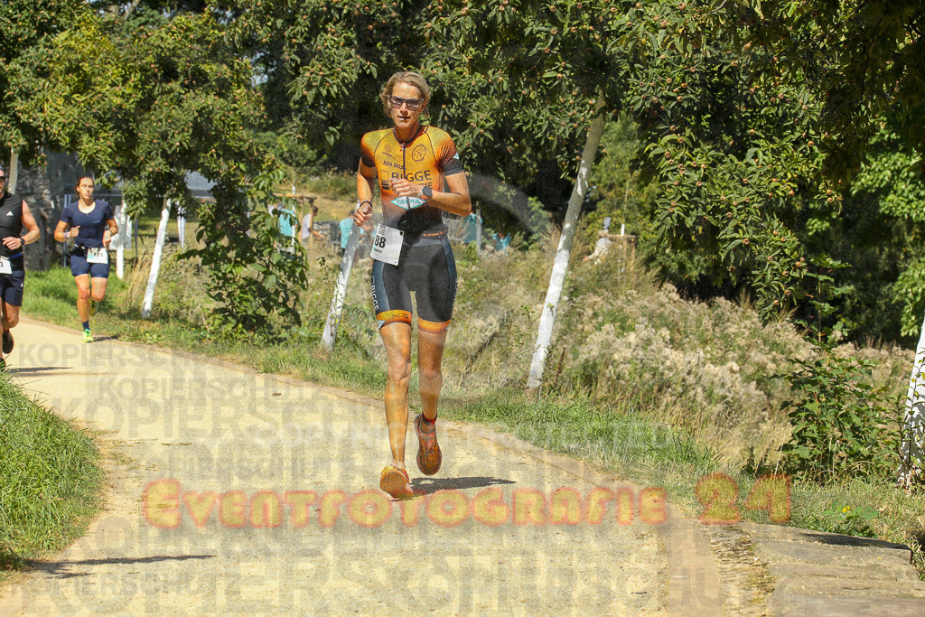 250824_1235_EX1_9845 | Sportfotografie im Rhein-Sieg Kreis, Köln, Bonn, NRW, Rheinland Pfalz, Hessen, etc. Unser Tätigkeitsfeld umfasst den Laufsport vom Volkslauf über den Marathon, Duathlon, Triathon bis zum Ultralauf wie Kölnpfad Ultra oder Schindertrail.