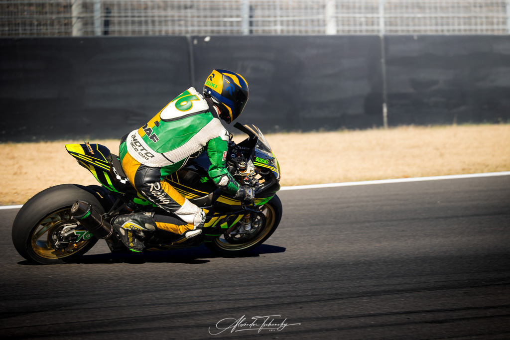 Ducati Trackday Hockenheimring 2026 | Entdecken Sie die faszinierende Welt von Alexander Tschuncky Arts: Kreative Fotografie, atemberaubende Automobilkunst und hochwertiger Bilderdruck. Lassen Sie sich inspirieren! - Realisiert mit Pictrs.com