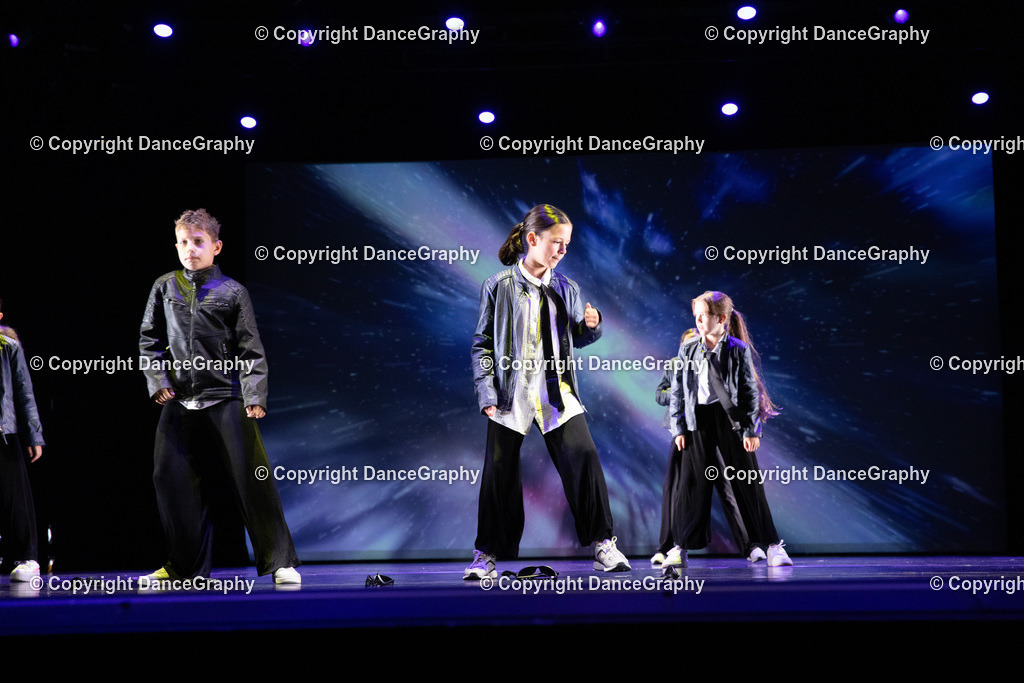 GPHY6412 | DanceGraphy - Realisiert mit Pictrs.com