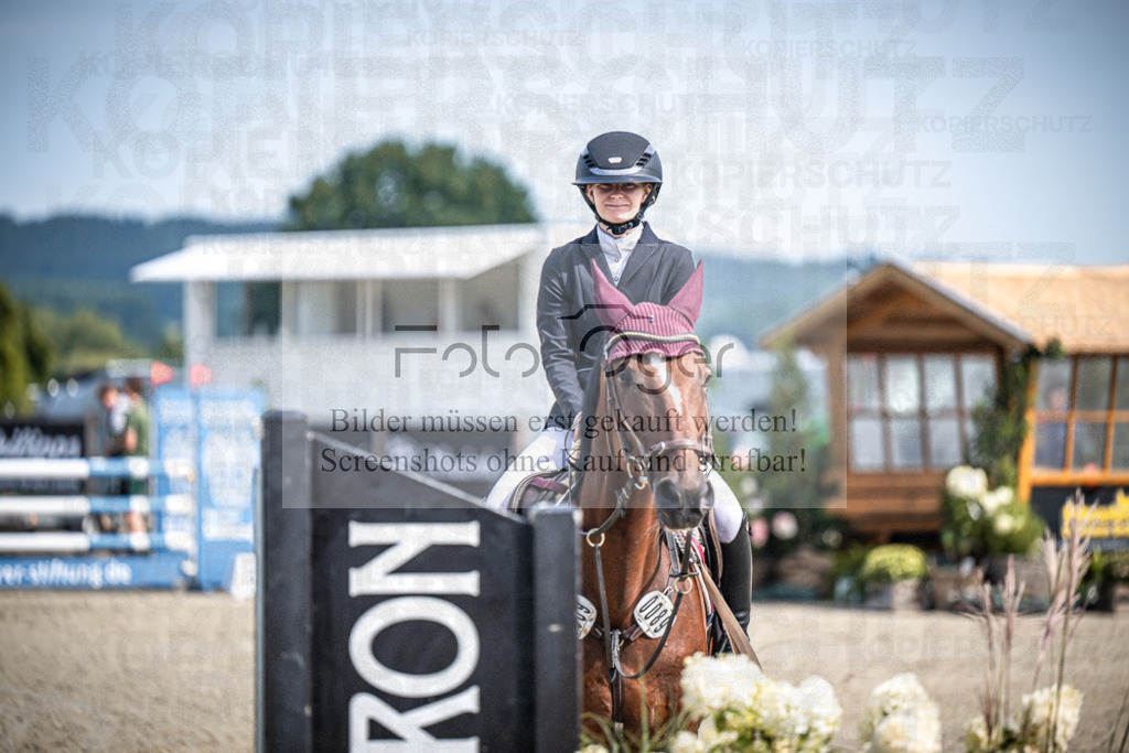 DOS_8605 | Entdecke hochwertige Reitturnierfotos von Foto Oger. Professionell, emotional und authentisch – jetzt Lieblingsmomente im Shop bestellen.Deutschlandweite Turnierfotografie. - Realisiert mit Pictrs.com