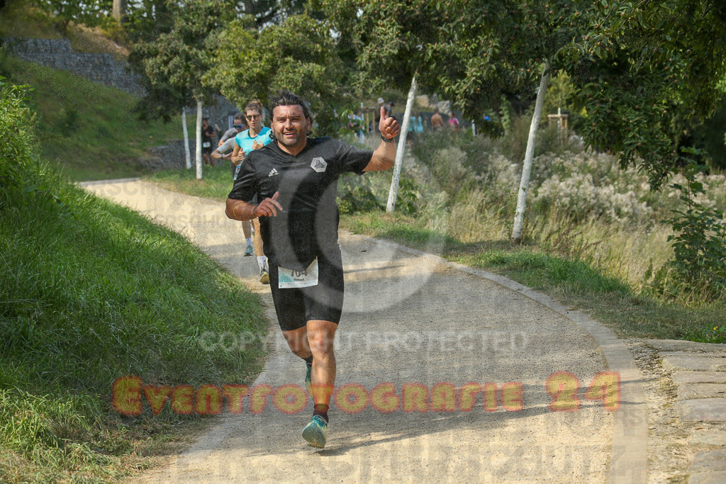 250824_1441_EX1_7165 | Sportfotografie im Rhein-Sieg Kreis, Köln, Bonn, NRW, Rheinland Pfalz, Hessen, etc. Unser Tätigkeitsfeld umfasst den Laufsport vom Volkslauf über den Marathon, Duathlon, Triathon bis zum Ultralauf wie Kölnpfad Ultra oder Schindertrail.