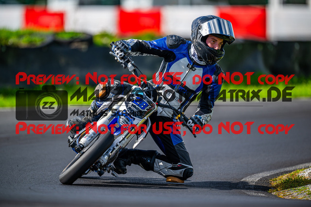 MaZZes_FotoMatrix_230920_0292 | Fotograf Mathias Schmid
Sportfotograf,
Eventfotograf,
Hochzeitsfotograf,
Portraitfotograf