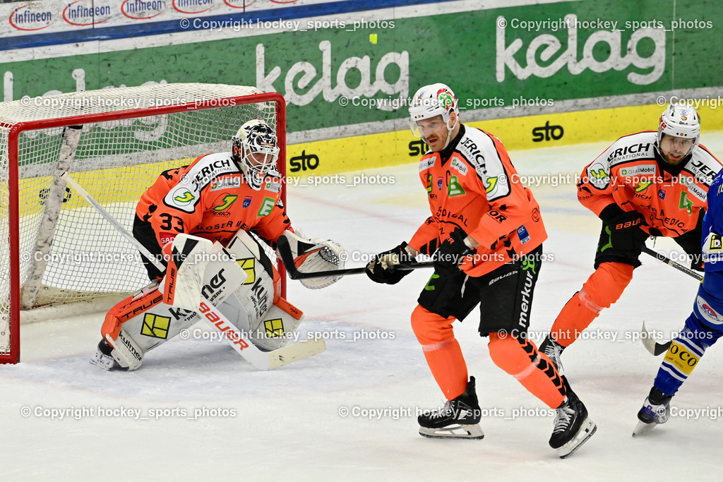 EC IDM WÄRMEPUMPEN VSV vs. MOSER MEDICAL GRAZ99ERS | #33 Maxime Lagacé Graz 99ers, #4 Korbinian Holzer Graz 99ers, #18 Paul Stapelfeldt Graz 99ers, EC IDM WÄRMEPUMPEN VSV vs. MOSER MEDICAL GRAZ99ERS, EC IDM WÄRMEPUMPEN VSV vs. MOSER MEDICAL GRAZ99ERS am 17.03.2026 in Villach (Stadthalle Villach), Austria, (Photo by Bernd Stefan)
