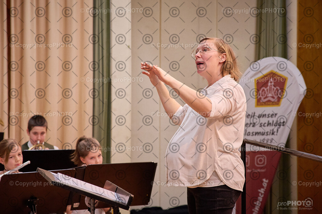 056_202601_MVS-Neujahrskonzert_NZ6_1981 | proPHOTO - Realisiert mit Pictrs.com