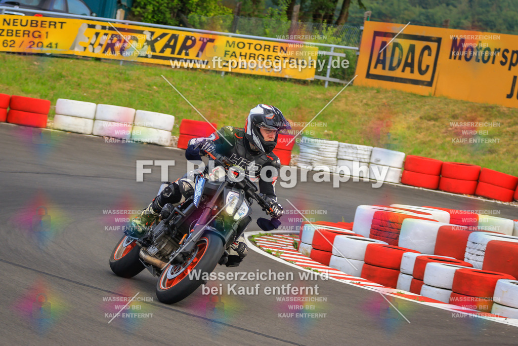 _DSK1870 | Hier findet Ihr Bilder von Touristenfahrten auf der Nürburgring Nordschleife oder von anderen Veranstaltungen die ich besucht habe. Viel Spass beim Durch Schauen 