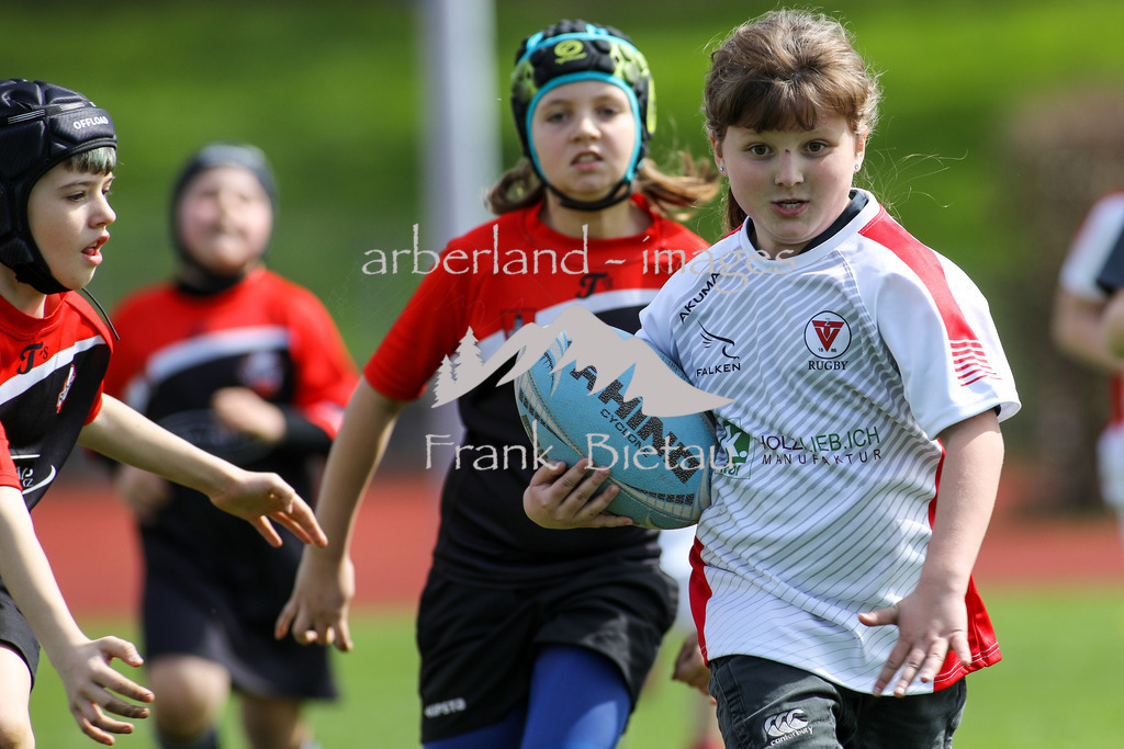 OE7A5009 | in verschiedenen Altersklassen tritt der TV Zwiesel gegen Manschaften aus Nyrsko im Kids Match an.