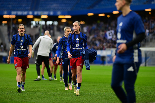 Fußball I Frauen I Saison 2025-2026 I DFB-Pokal I Achtelfinale I Hamburger SV - Bayer 04 Leverkusen I 14527 | Der Sportfotograf. - Realisiert mit Pictrs.com