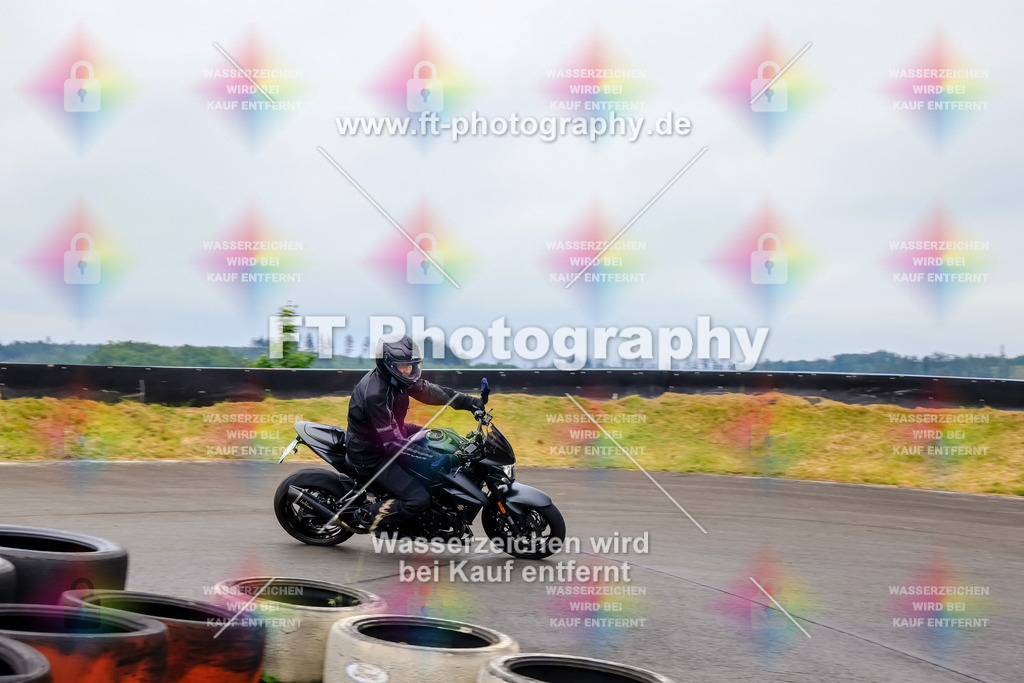 OBK-5900 | Hier findet Ihr Bilder von Touristenfahrten auf der Nürburgring Nordschleife oder von anderen Veranstaltungen die ich besucht habe. Viel Spass beim Durch Schauen 