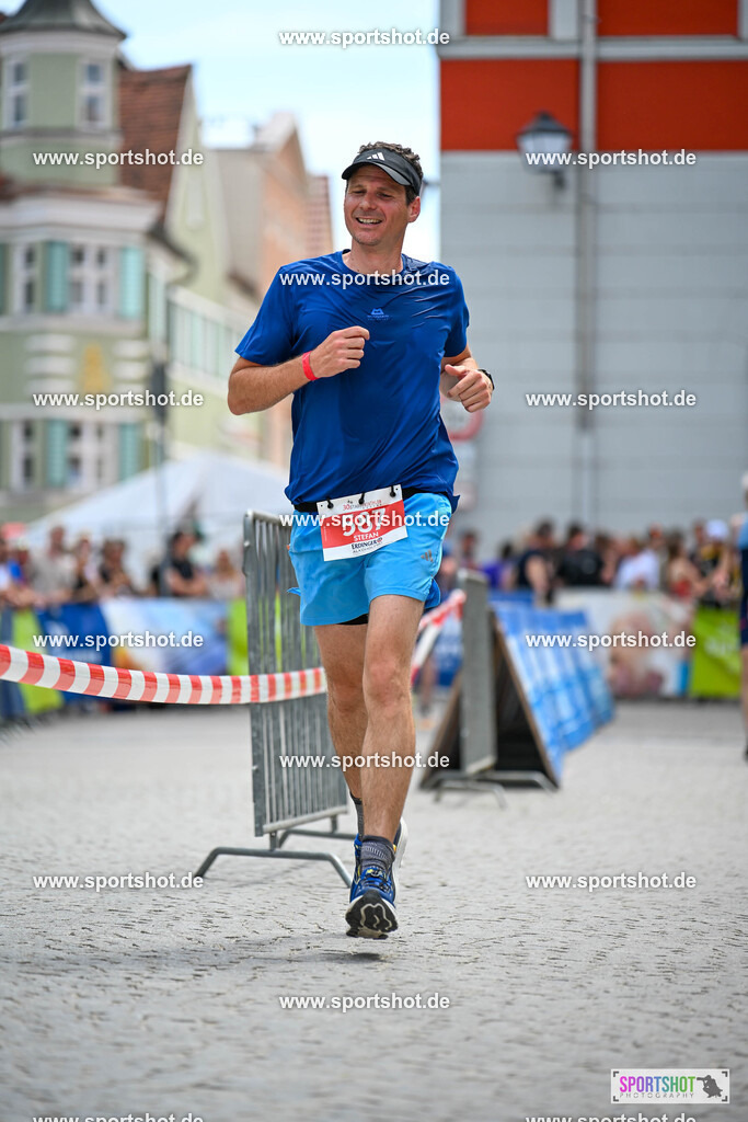 SZI_9072 | Stadttriathlon Erding 2025. #yourpictrs #sportshot_your_pictrs @Sportshotphotography #stadttriathlonerding Copyright: www.sportshot.de