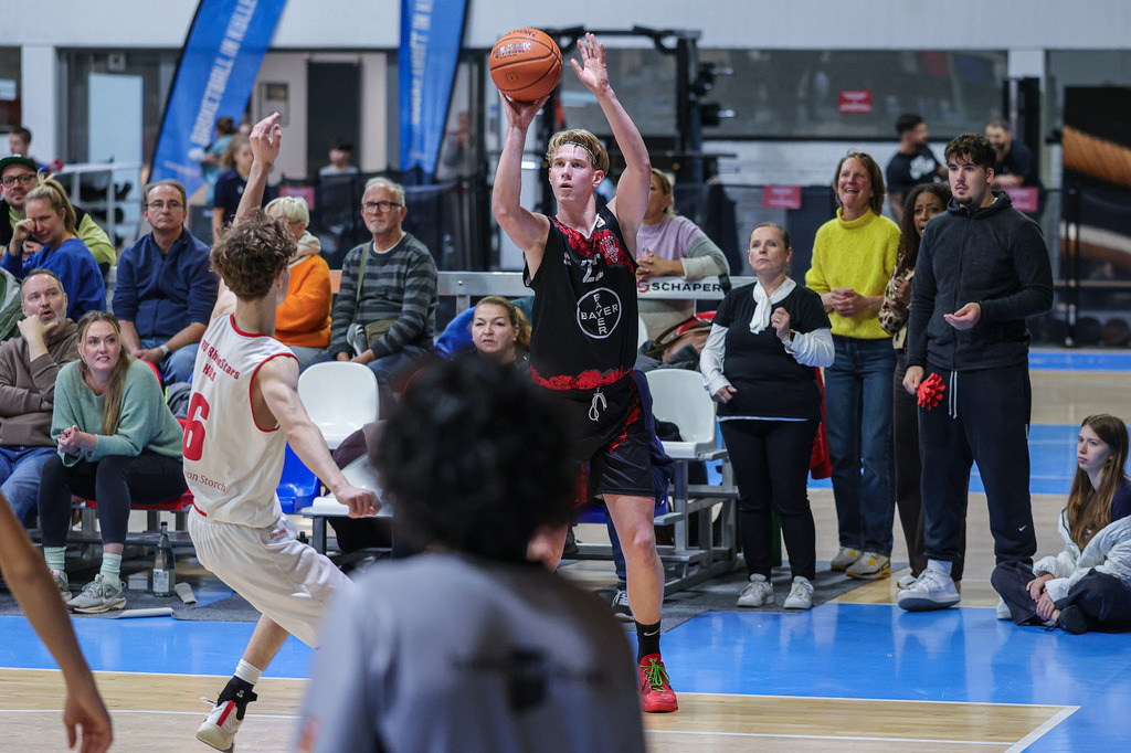 JBBL BAYER GIANTS @ BBV Rheinstars Köln-95 | Fotos von Basketballspielen aus dem Raum NRW fotografiert von Gero Mueller-Laschet und Daniel Schaefer - Realisiert mit Pictrs.com