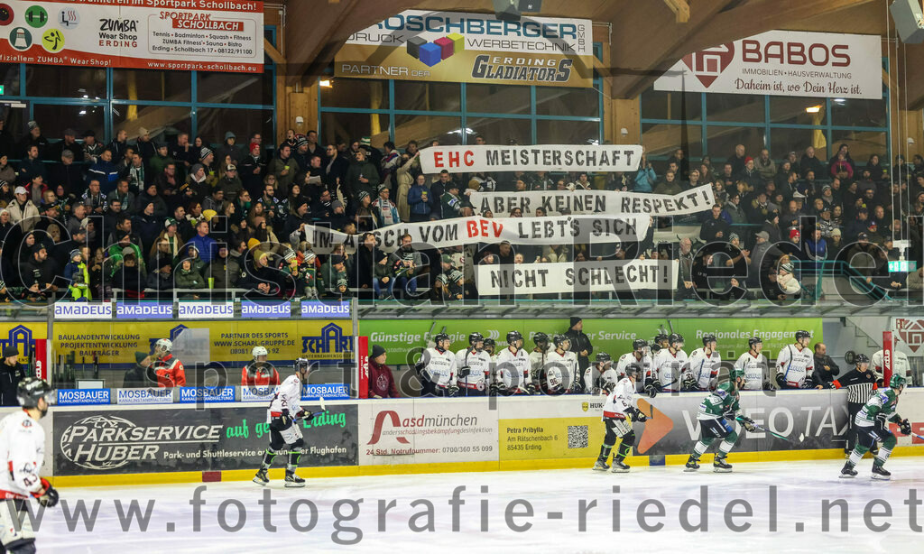 2023-11-12_078_TSV_Erding_gegen_EHC_Koenigsbrunn | Erding, Deutschland, 12.11.2023:
Eishockey, Bayernliga Vorrunde 2023 / 2024, 9. Spieltag, TSV Erding gegen EHC Königsbrunn, Endergebnis: 3:2

Foto: Christian Riedel / fotografie-riedel.net