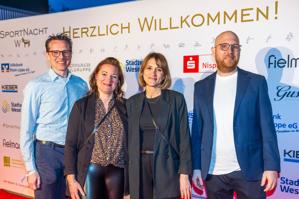 top-top.de 260306-259 | Foto, Video, Fotografie, Videografie, Fotobox, DJ, Discjockey, Musik, Musikbox, Veranstaltung, Photobooth, Amazon, Ebay, Buchtipp, Bestseller, Autor, Verlag, Buch, Wesel, Hamminkeln, NRW, Dinslaken, Rees, Drohne, Hochzeit, Party, Fotobox, Wesel, Fotograf