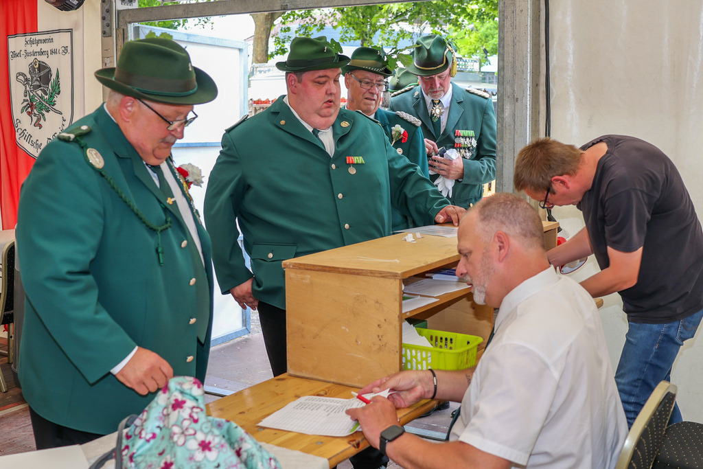 top-top.de-250530-003 | Foto, Video, Fotografie, Videografie, Fotobox, DJ, Discjockey, Musik, Musikbox, Veranstaltung, Photobooth, Amazon, Ebay, Buchtipp, Bestseller, Autor, Verlag, Buch, Wesel, Hamminkeln, NRW, Dinslaken, Rees, Drohne, Hochzeit, Party, Fotobox, Wesel, Fotograf