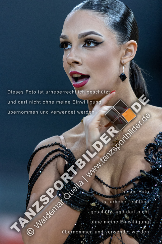 20240309-12727 | Hier finden Sie Tanz Bilder vom Latein und Standard Formationen tanzen. Sportbilder vom Tanzsport. Schöne Fotos und von Weltmeisterschaft, Europameisterschaft, Bundesliga, Regionalliga, Oberliga und Landesliga sowie von GOC Stuttgart, DanceComp, WM Bremen