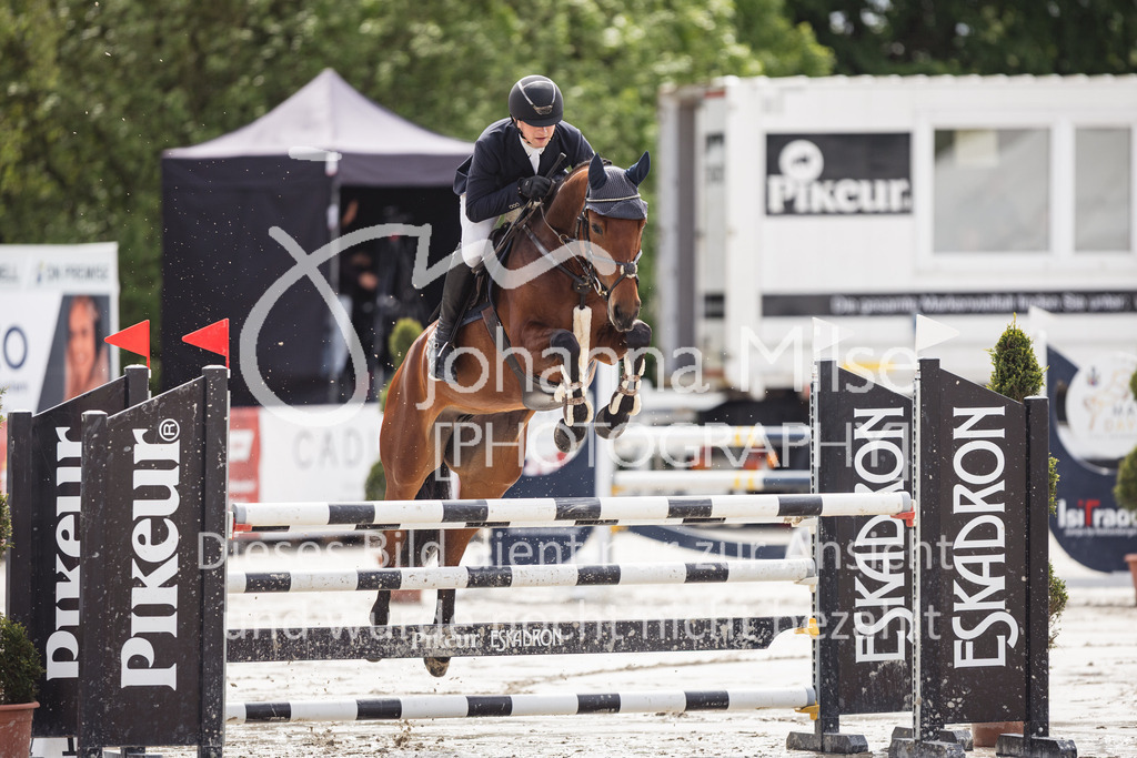 2605_MayDays_9_SprPf-M1-5j-901 | Deine schönsten Turniermomente als professionelle Fotos! Entdecke hochwertige Pferdesport-Fotografie im Online-Shop. Jetzt Fotos finden & bestellen!