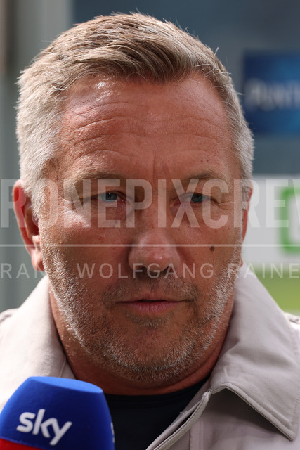 SK Puntigamer Sturm Graz vs TSV Egger Glas Hartberg – Championship Group    | Graz, Austria, 12.Apr.26 - SOCCER - ADMIRAL Bundesliga, SK Puntigamer Sturm Graz vs TSV Egger Glas Hartberg. The image shows headcoach Manfred Schmid (Hartberg).    
