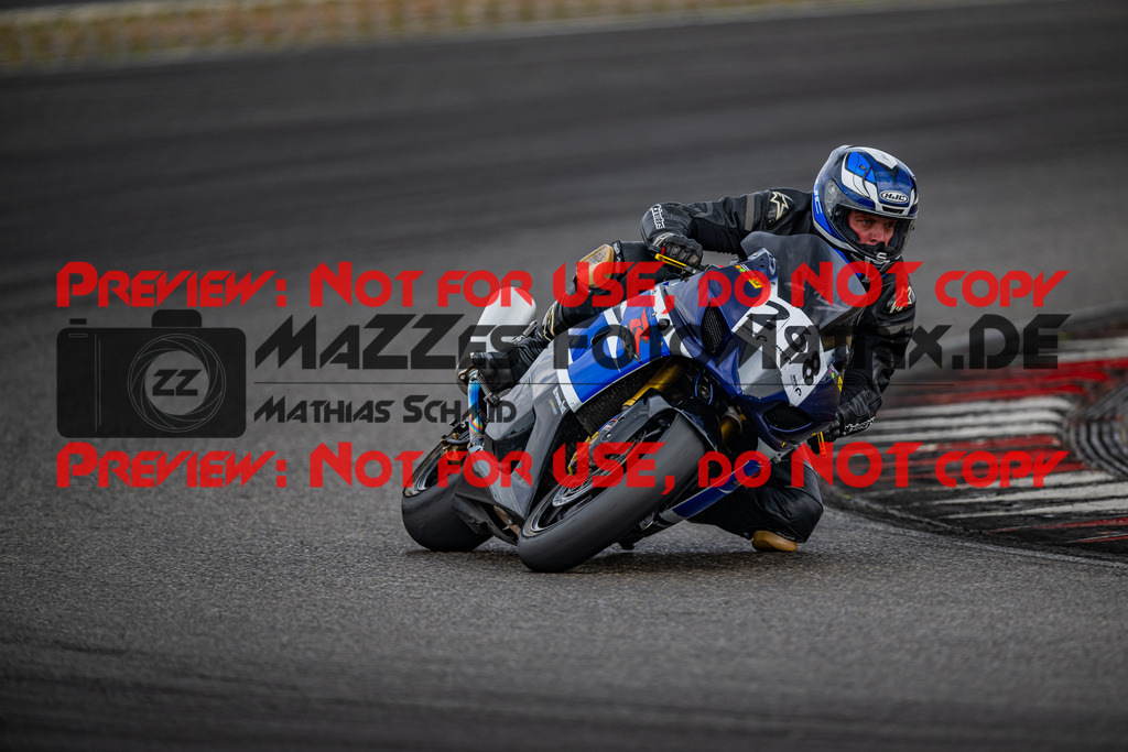 MaZZes_FotoMatrix_230719_3312 | GELB