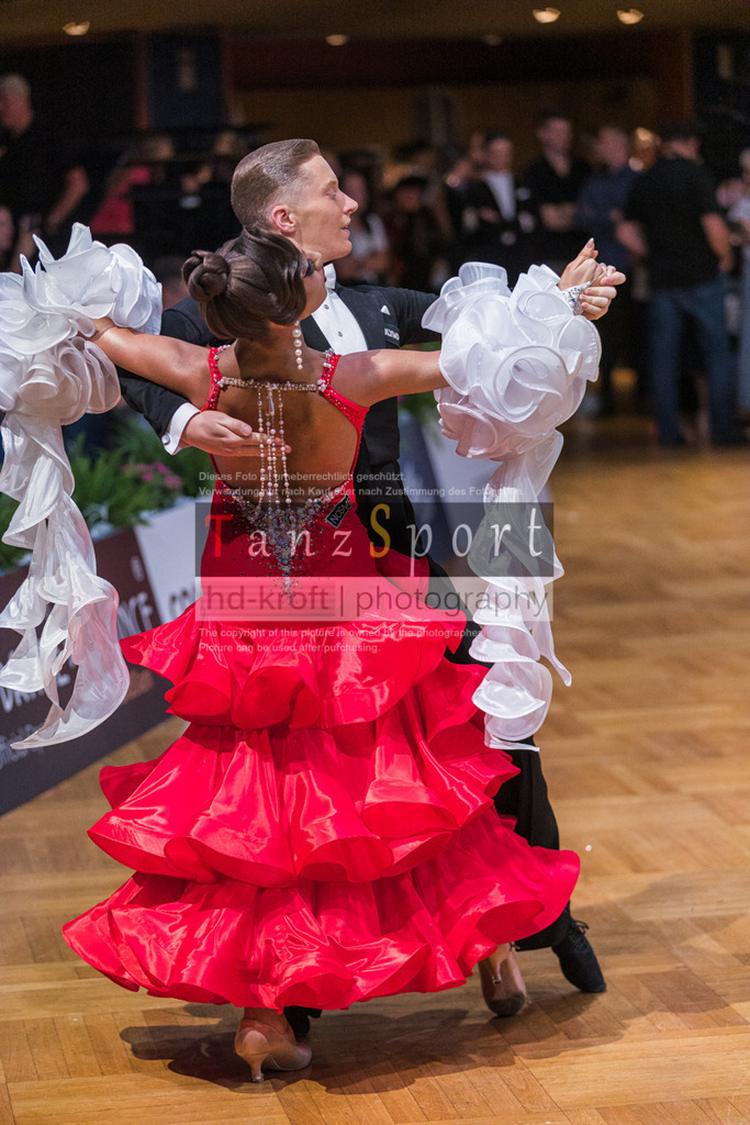 20250819_WDSF-Open-Std-Youth_1068 | Tanzsportbilder, Standardtanz, Lateintanz, WDSF, DTV, LTVB, dancecomp, goc, hessen tanzt, blaues band der spree, walzer, tango, wiener walzer, slowfox, quickstepp, samba, rumba, cha-cha-cha, paso doble. jive, hd-kroft photography, turniertanzsport