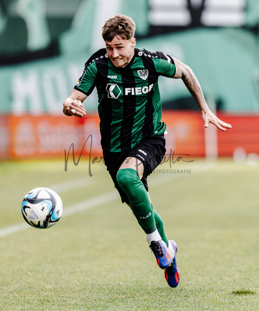 3. Liga, Saison 2023/24, 32. Spieltag: SC Preußen Münster - Jahn Regensburg | Münster, 06.04.2024: 3. Liga, 32. Spieltag, SC Preußen Münster gegen Jahn Regensburg im LVM-Preußenstadion in Münster. Foto: sportfotografie.ms | Markus Paletta - Realisiert mit Pictrs.com