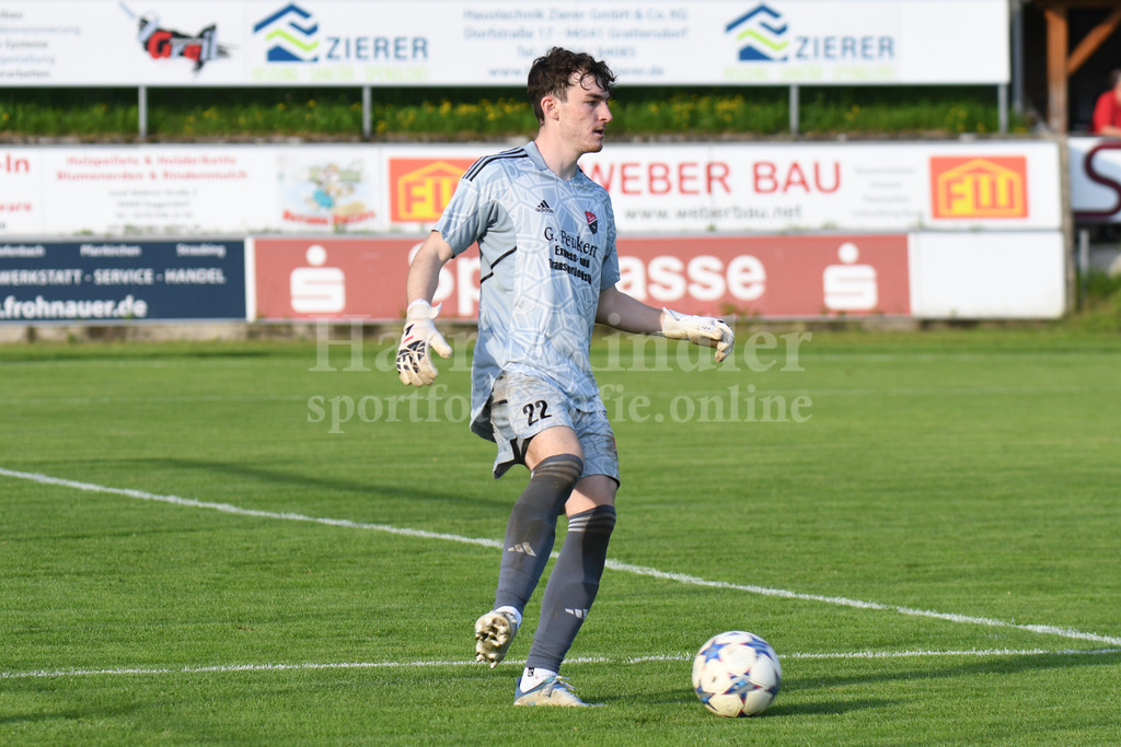  TSV Seebach : ASV Burglengenfeld | Enrico Birkner (TSV Seebach #22) Neuzugang SV Schalding/Heining U19 - Realisiert mit Pictrs.com