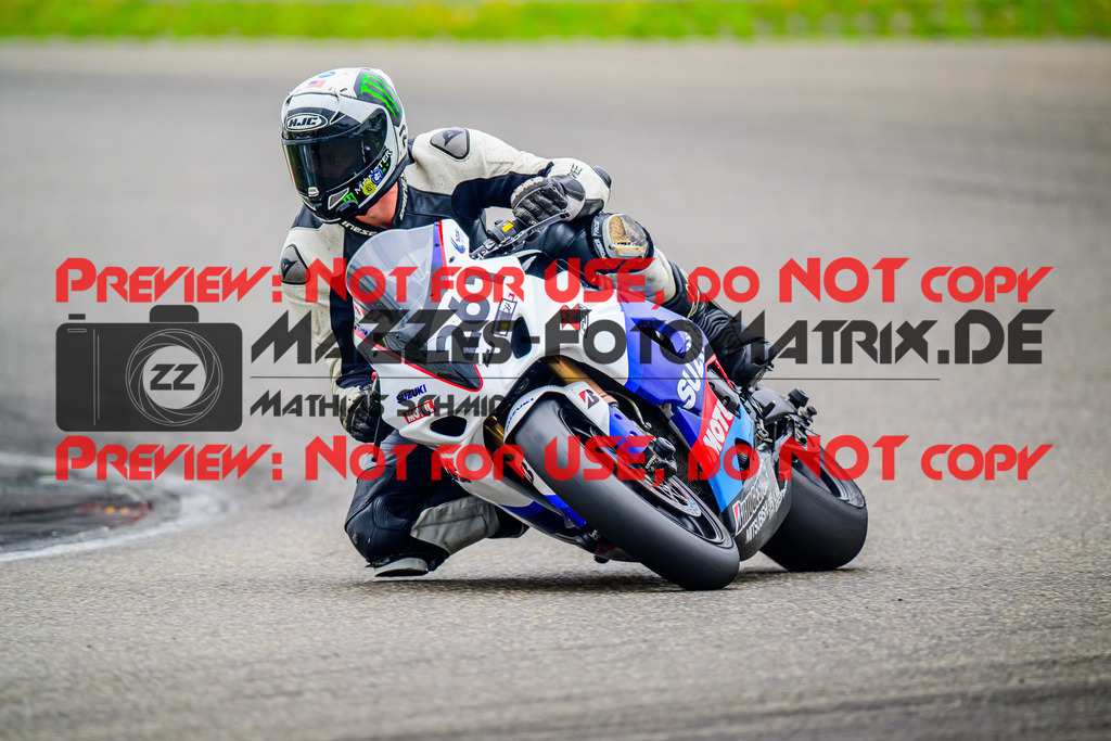 MaZZes_FotoMatrix_240804_6007705_4941 | Fotograf Mathias Schmid
Sportfotograf,
Eventfotograf,
Hochzeitsfotograf,
Portraitfotograf