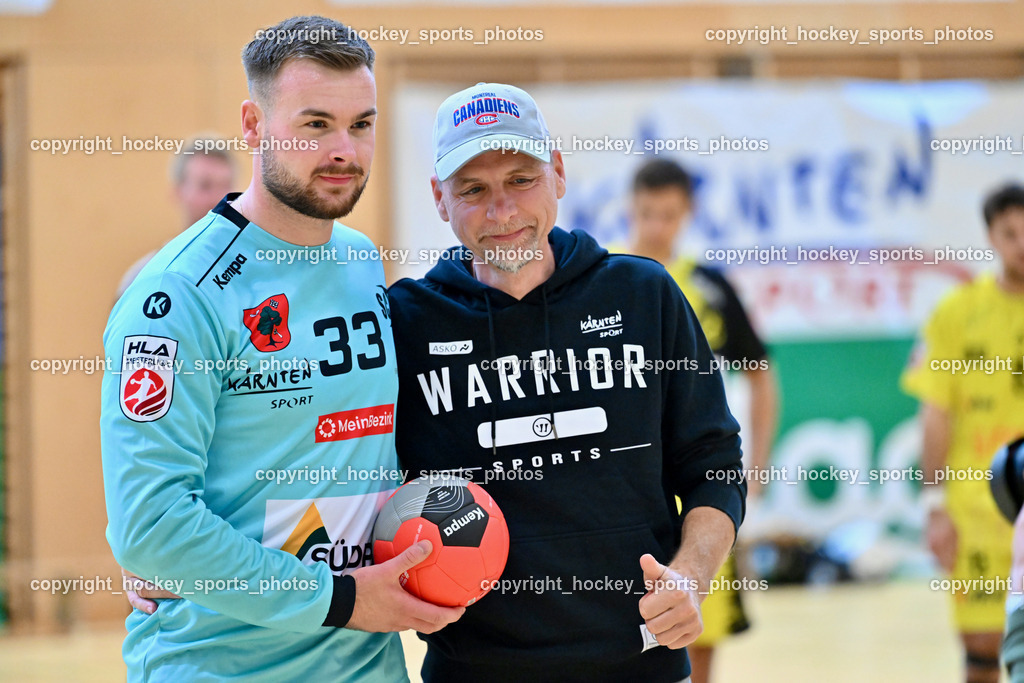 SC Ferlach vs. Bregenz Handball | #33 STRIEBNIG Florian SC Ferlach, Obmann ESV Ferlach Christian Cozelenka, SC Ferlach vs. Bregenz Handball, SC Ferlach vs. Bregenz Handball am 28.09.2024 in Ferlach (Ballspielhalle Ferlach), Austria, (Photo by Bernd Stefan)