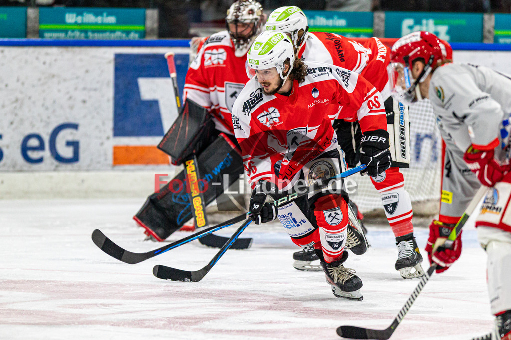 Halbfinale Spiel 3 TSV Peißenberg Miners vs TEV Miesbach | Eishockey Bayernliga Playoffs 2023/2024, Halbfinale Spiel 3 TSV Peißenberg Miners vs TEV Miesbach, 20240315,
Lynnden PASTACHAK (Miners 97) in Aktion,
2024-03-15 in Peißenberg (Eisstadion)
96 Lynnden PASTACHAK (Miners 97)
Copyright: WolfgangxLindner foto-lindner.de