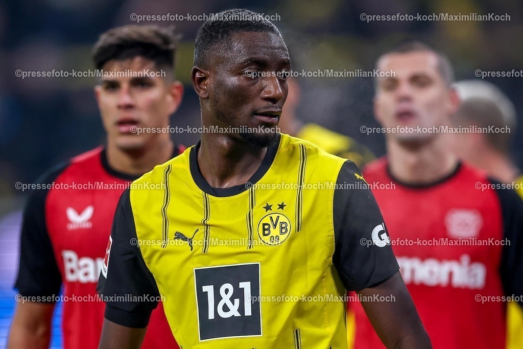 BVB10012502292 | 10.01.2025, Fußball, Borussia Dortmund - Bayer 04 Leverkusen, 1. Fußball Bundesliga, 16. Spieltag, Signal Iduna Park, Saison 2024 2025: Serhou Guirassy (BVB #9)DFB regulations prohibit any use of photographs as image sequences and or quasi-video.