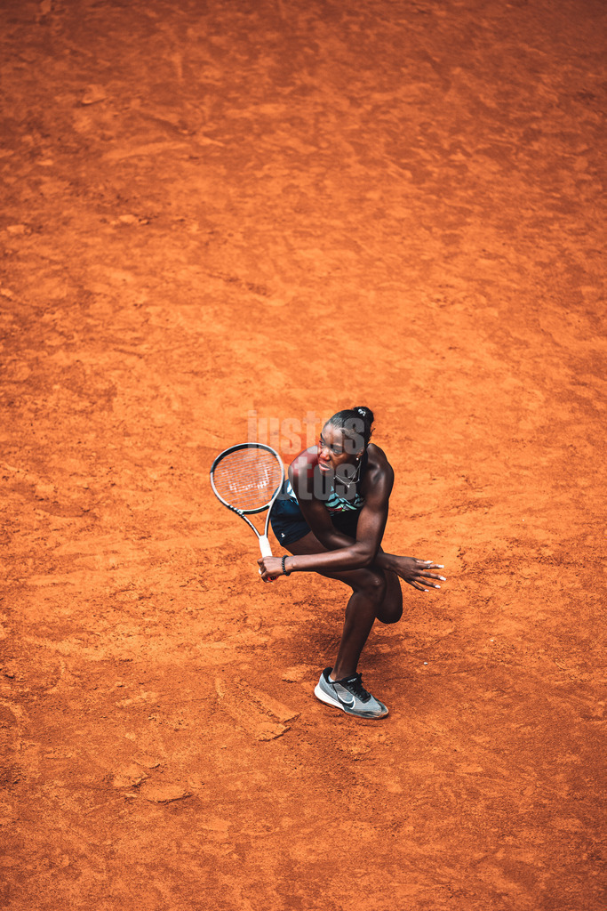 Tennis | Frauen | WTA Tour 250 | European Open Hamburg | Noma Noha Akugue (GER) vs. Martina Trevisan (ITA) | 27.07.2023 | Noma Noha Akugue (GER)