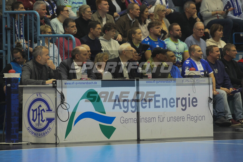 VfL Gummersbach Saison 25/26 - © Sportfoto-Sale (MK) | Kampfgericht - VfL Gummersbach Saison 25/26 - © Sportfoto-Sale (MK) - Realisiert mit Pictrs.com