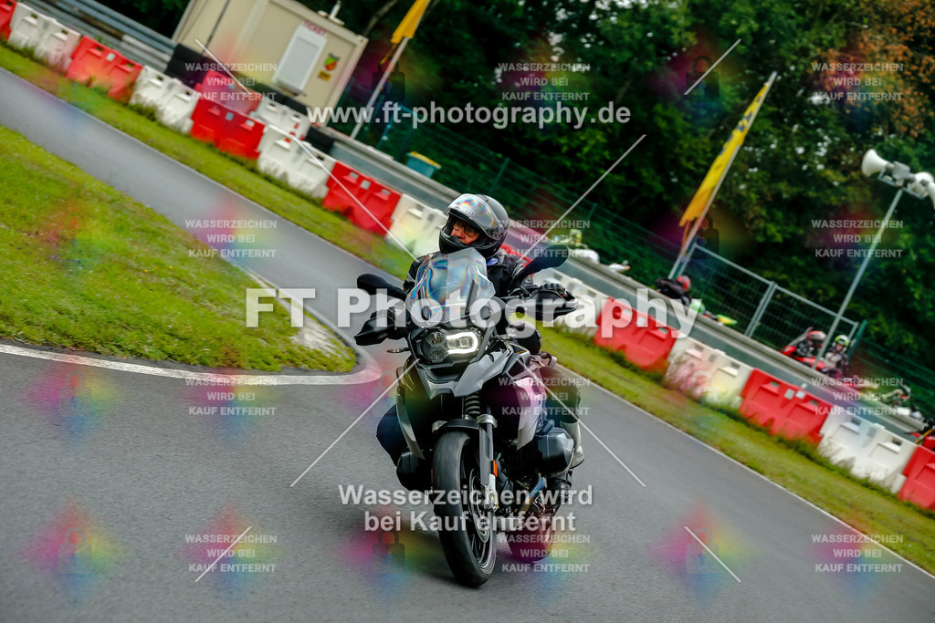 VBK-3610 | Hier findet Ihr Bilder von Touristenfahrten auf der Nürburgring Nordschleife oder von anderen Veranstaltungen die ich besucht habe. Viel Spass beim Durch Schauen 