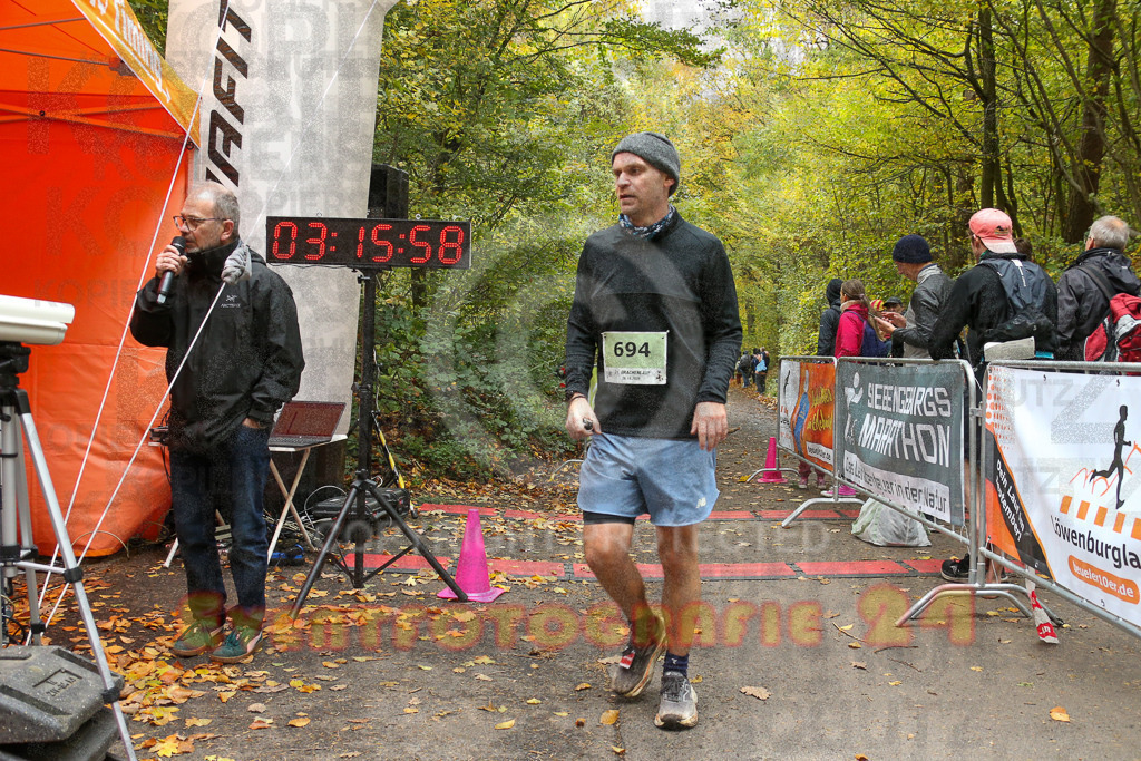 251026_1317_EX1_3119 | Sportfotografie im Rhein-Sieg Kreis, Köln, Bonn, NRW, Rheinland Pfalz, Hessen, etc. Unser Tätigkeitsfeld umfasst den Laufsport vom Volkslauf über den Marathon, Duathlon, Triathon bis zum Ultralauf wie Kölnpfad Ultra oder Schindertrail.