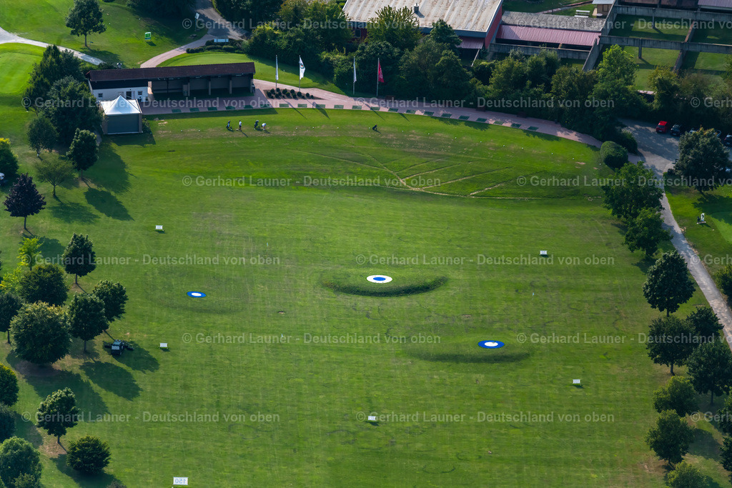 4047850 | WüRZBURG 21.08.2021 Gelände des Golfplatz des Golf Club Würzburg e.V. im Ortsteil Heidingsfeld in Würzburg im Bundesland Bayern, Deutschland. // Grounds of the Golf course at of Golf Club Wuerzburg e.V. in the district Heidingsfeld in Wuerzburg in the state Bavaria, Germany. Foto: Gerhard Launer