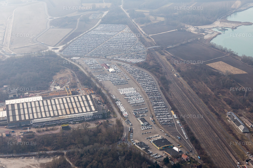 Vue aérienne: Port douanier à Lauterbourg dans le département Bas Rhin, France. Photo: IMG_096954.jpg prise le 19/02/2017 par Werner Riehm/FLY-FOTO.euRésolution de l'original: 5472 x 3648 px