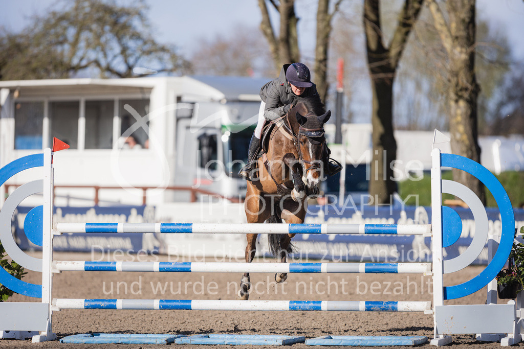 230411_Mühlen_04SprPf-L-490 | Deine schönsten Turniermomente als professionelle Fotos! Entdecke hochwertige Pferdesport-Fotografie im Online-Shop. Jetzt Fotos finden & bestellen!