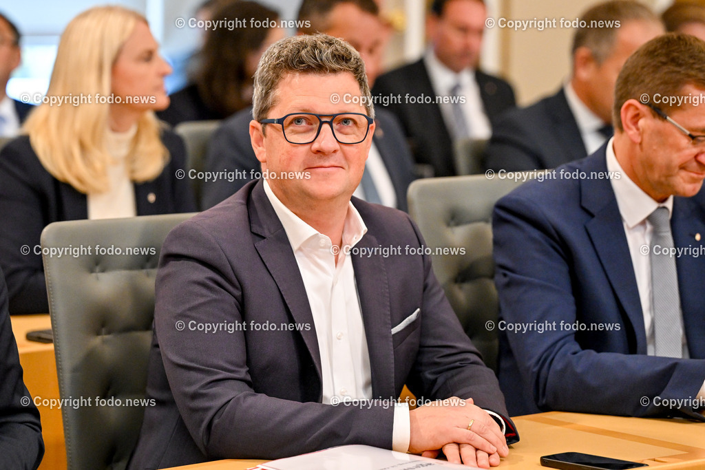 Landhaus Linz_ Promenade_ Landtagssitzung_ 24.10.2024-20 | 24.10.2024, Landhaus Linz AUT, Promenade, Landtagssitzung, im Bild LR Michael Lindner (SP)