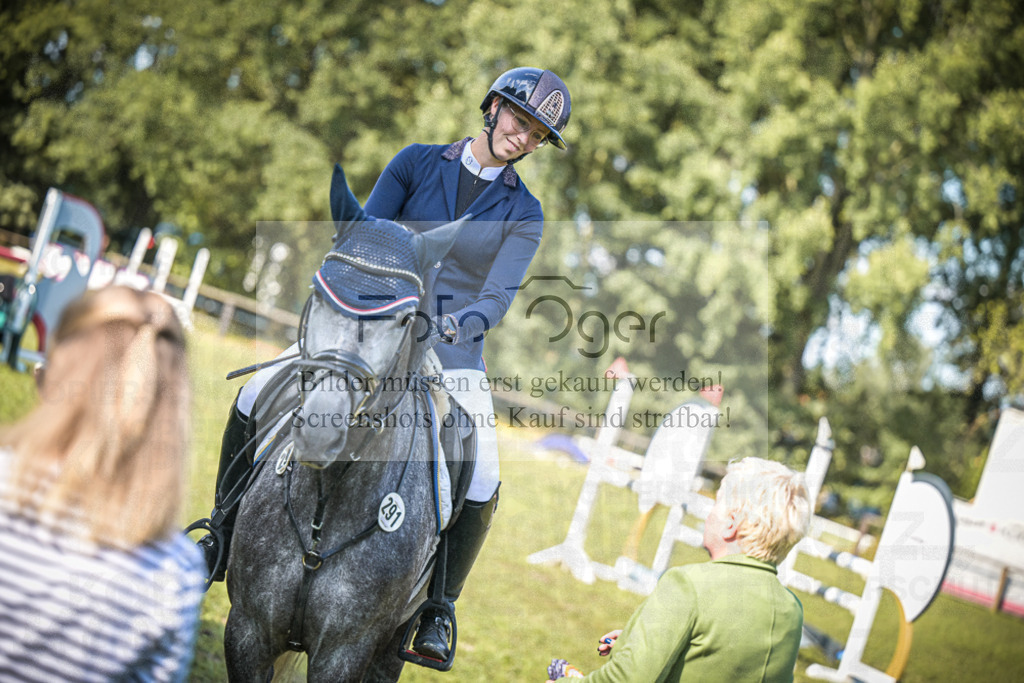 DOS_0002 | Entdecke hochwertige Reitturnierfotos von Foto Oger. Professionell, emotional und authentisch – jetzt Lieblingsmomente im Shop bestellen.Deutschlandweite Turnierfotografie. - Realisiert mit Pictrs.com