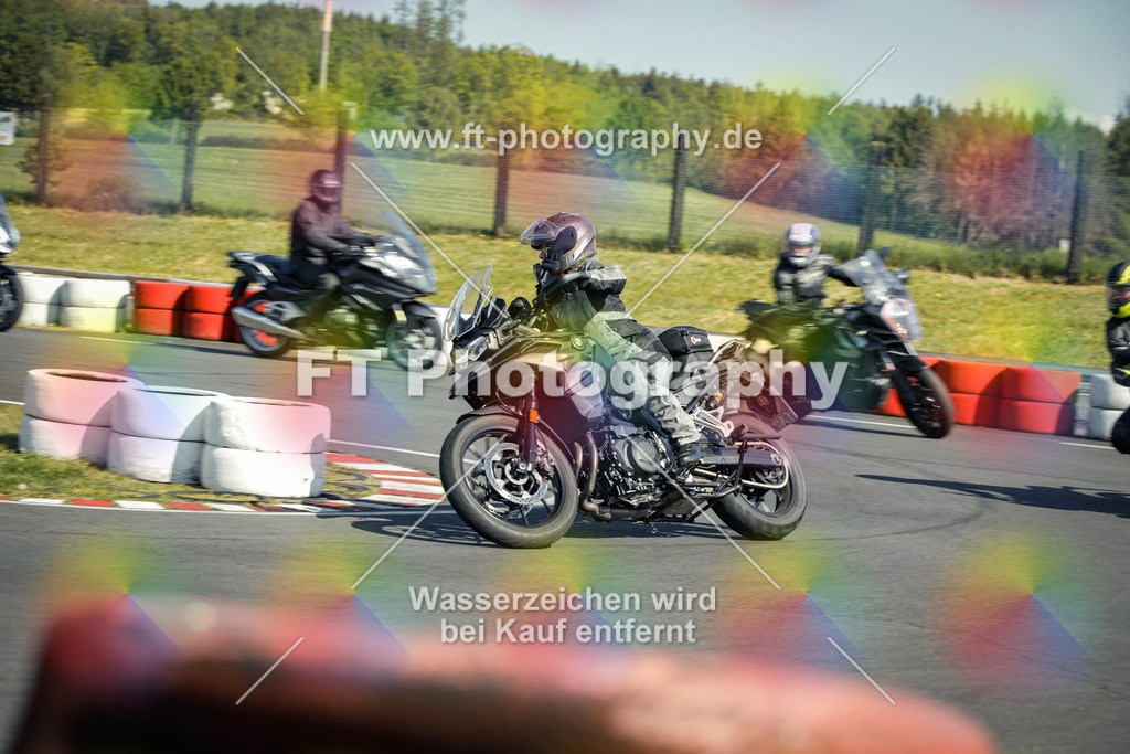 OBK_Mai_Volker_Adam-10325 | Hier findet Ihr Bilder von Touristenfahrten auf der Nürburgring Nordschleife oder von anderen Veranstaltungen die ich besucht habe. Viel Spass beim Durch Schauen 