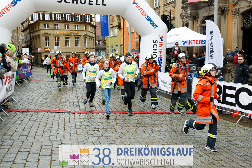 5km Roewisch Wohnbau Cup | 3 Koenigslauf 2024 5km Roewisch Wohnbau Cup - Realisiert mit Pictrs.com