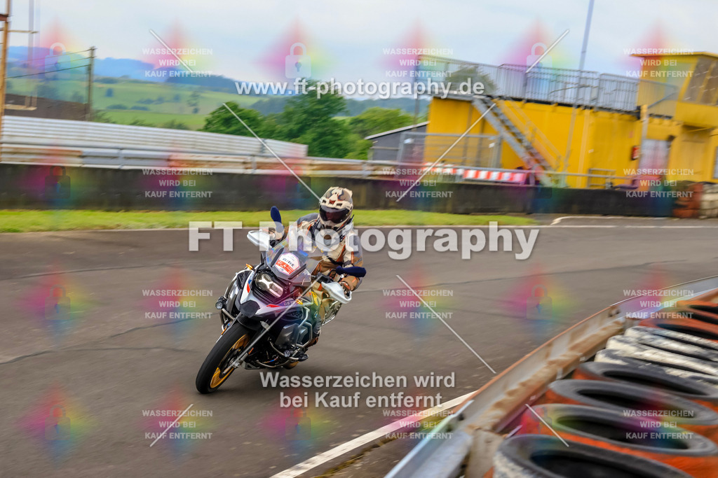 OBK-5488 | Hier findet Ihr Bilder von Touristenfahrten auf der Nürburgring Nordschleife oder von anderen Veranstaltungen die ich besucht habe. Viel Spass beim Durch Schauen 