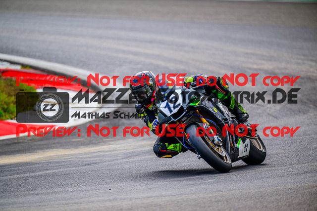 MaZZes_FotoMatrix_240910_6007705_4350 | WEISS