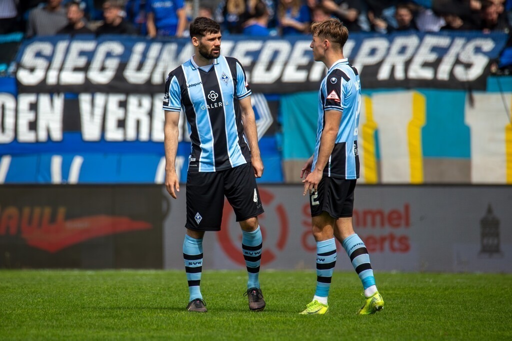 Fußball 3. Liga, Saison 2024/25, 33. Spieltag: Waldhof Mannheim gegen 1860 München | Fußball 3. Liga, Saison 2024/25, 33. Spieltag: Waldhof Mannheim gegen 1860 München - Realisiert mit Pictrs.com