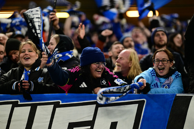 Fußball I Frauen I Saison 2025-2026 I DFB-Pokal I Achtelfinale I Hamburger SV - Bayer 04 Leverkusen I 17018 | Der Sportfotograf. - Realisiert mit Pictrs.com
