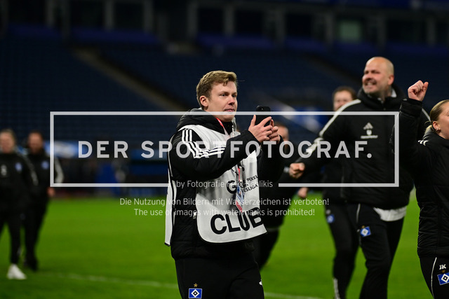 Fußball I Frauen I Saison 2025-2026 I DFB-Pokal I Achtelfinale I Hamburger SV - Bayer 04 Leverkusen I 17957 | Der Sportfotograf. - Realisiert mit Pictrs.com