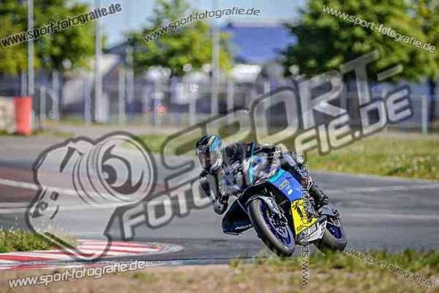 pubi0930 | Professionelle Fotos von Sportveranstaltungen, aber auch Hochzeiten und anderen Events. - Realisiert mit Pictrs.com