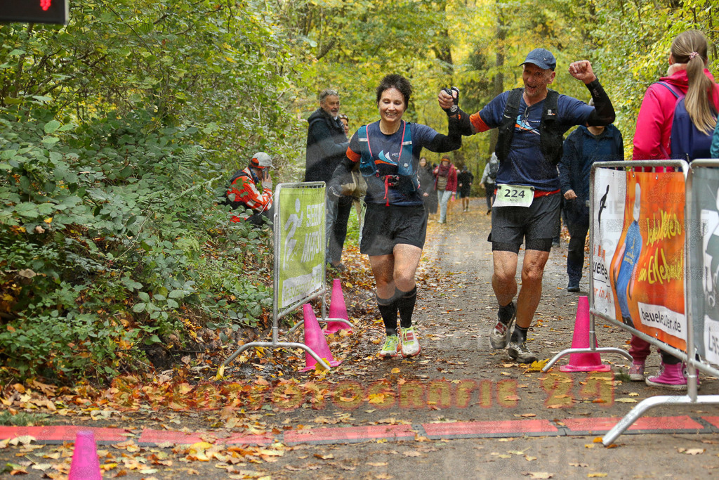 251026_1316_EX1_3073 | Sportfotografie im Rhein-Sieg Kreis, Köln, Bonn, NRW, Rheinland Pfalz, Hessen, etc. Unser Tätigkeitsfeld umfasst den Laufsport vom Volkslauf über den Marathon, Duathlon, Triathon bis zum Ultralauf wie Kölnpfad Ultra oder Schindertrail.