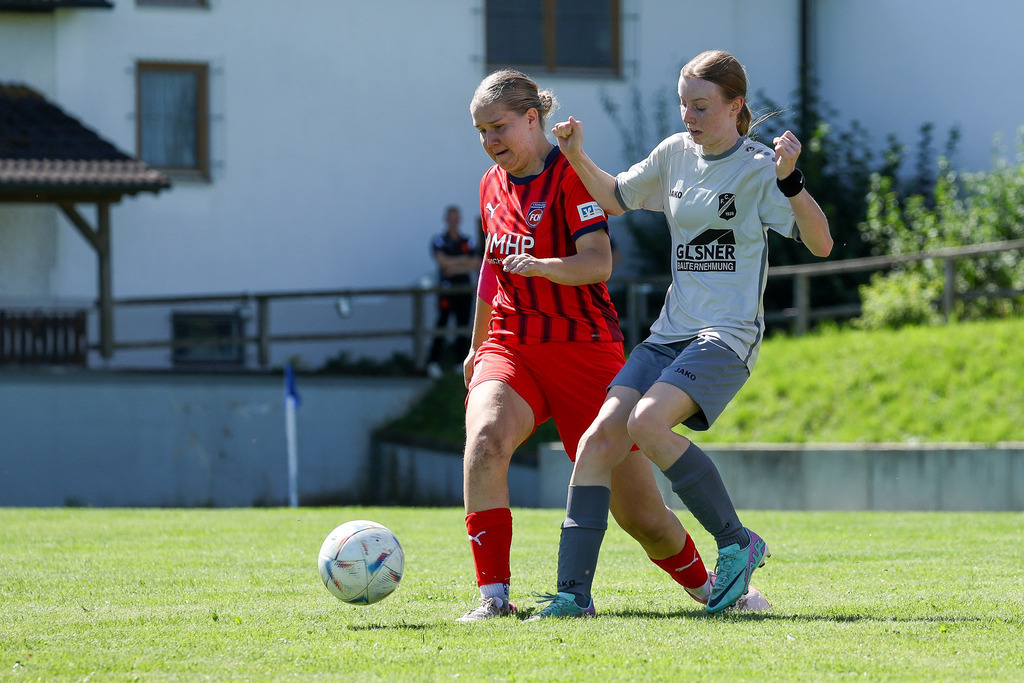 Fußball I FRAUEN I Saison 2025-2026 I Freundschaftsspiel I FC Loppenhausen - 1FC Heidenheim 1846 II I_250831_0801 | Fotopresso – Sportfotografie in Heidenheim & Umgebung. Professionelle Sportfotografie für unvergessliche Momente. Dynamische Action-Shots, emotionale Szenen & hochwertige Bilder. - Realisiert mit Pictrs.com