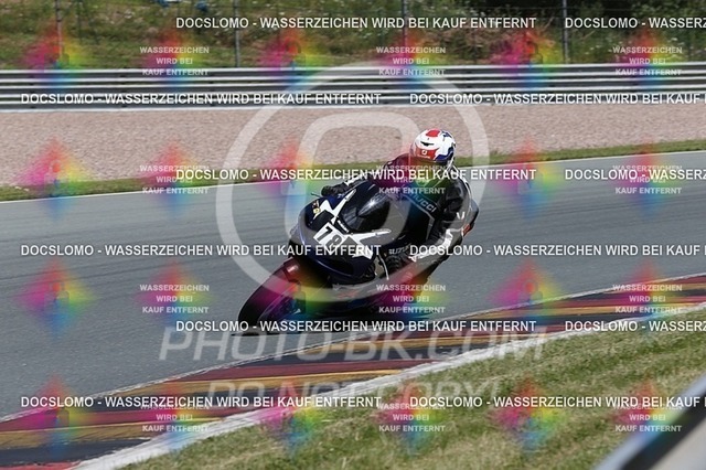 2016-07-01-PBK-3136 | Sportfotografie; SlowMotion; Video; Rennstrecke; Hafeneger; RSE; Speer; Trackday; Motorsportarena; Hockenheimring; Brno; Most; Barcelona; Valencia, Benny; Kaetzmer;
